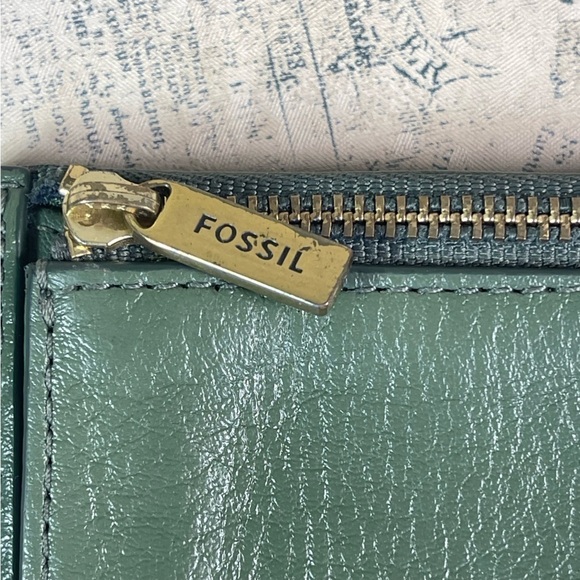 Fossil small green leather bifold wallet - Picture 9 of 13